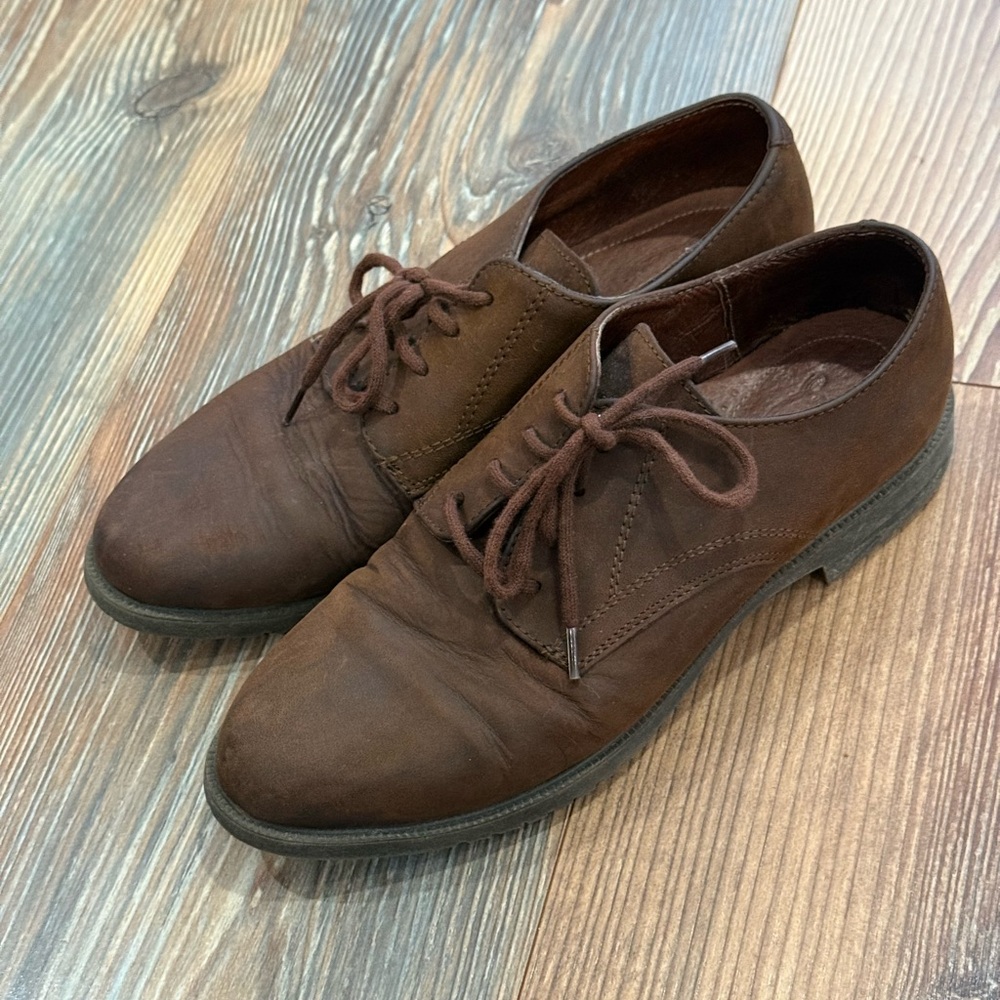 Bass 6.5 Brown Leather Lace Up Shoes
